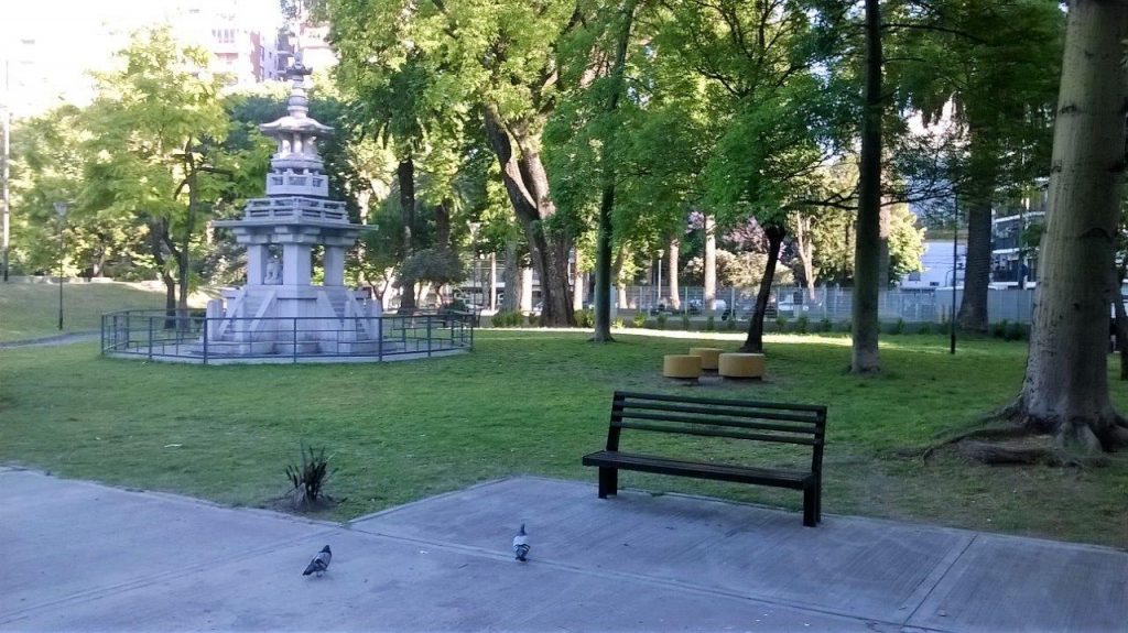 PlazaDelAngelGris