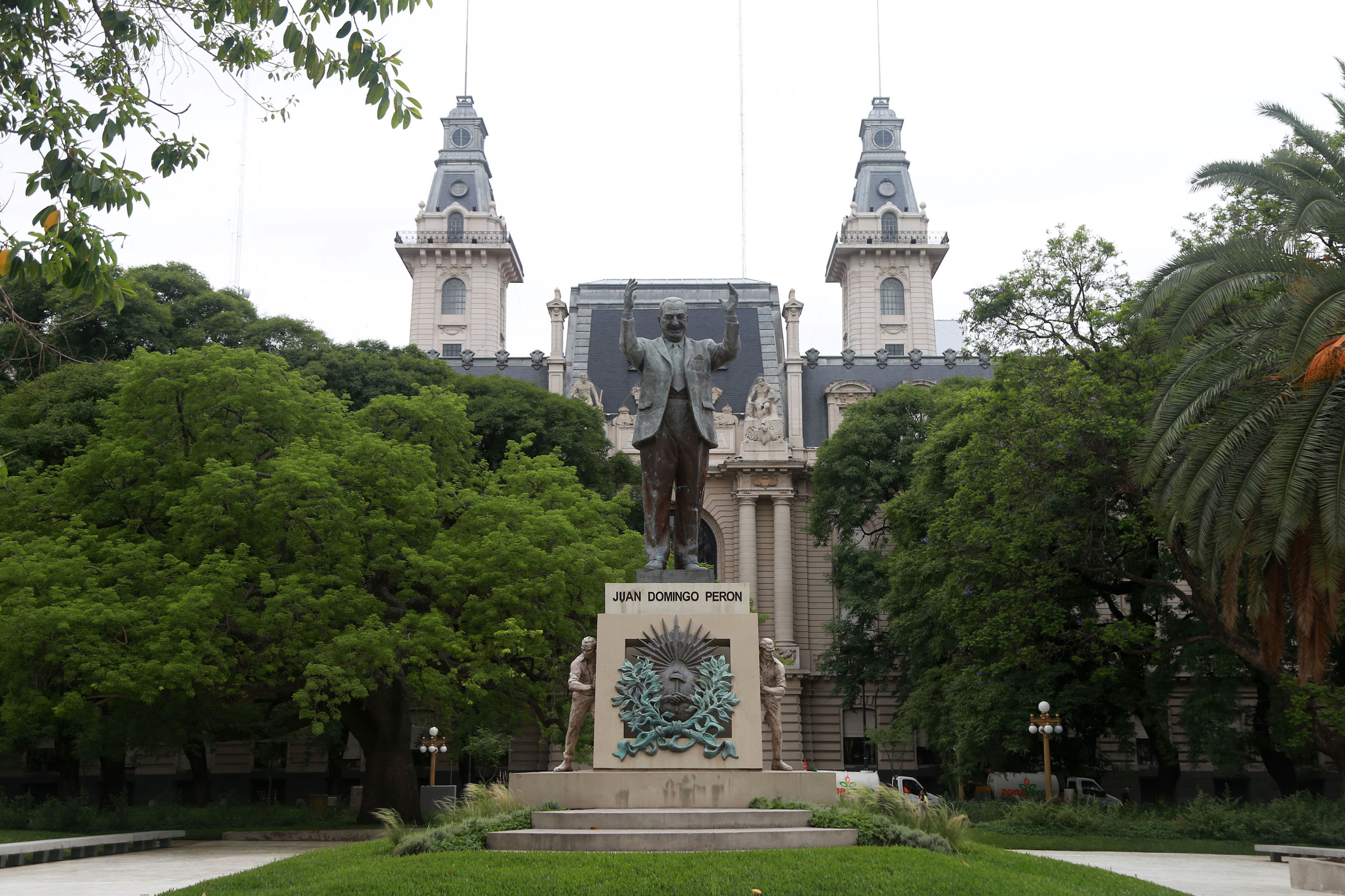 Plaza Juan Domingo Perón