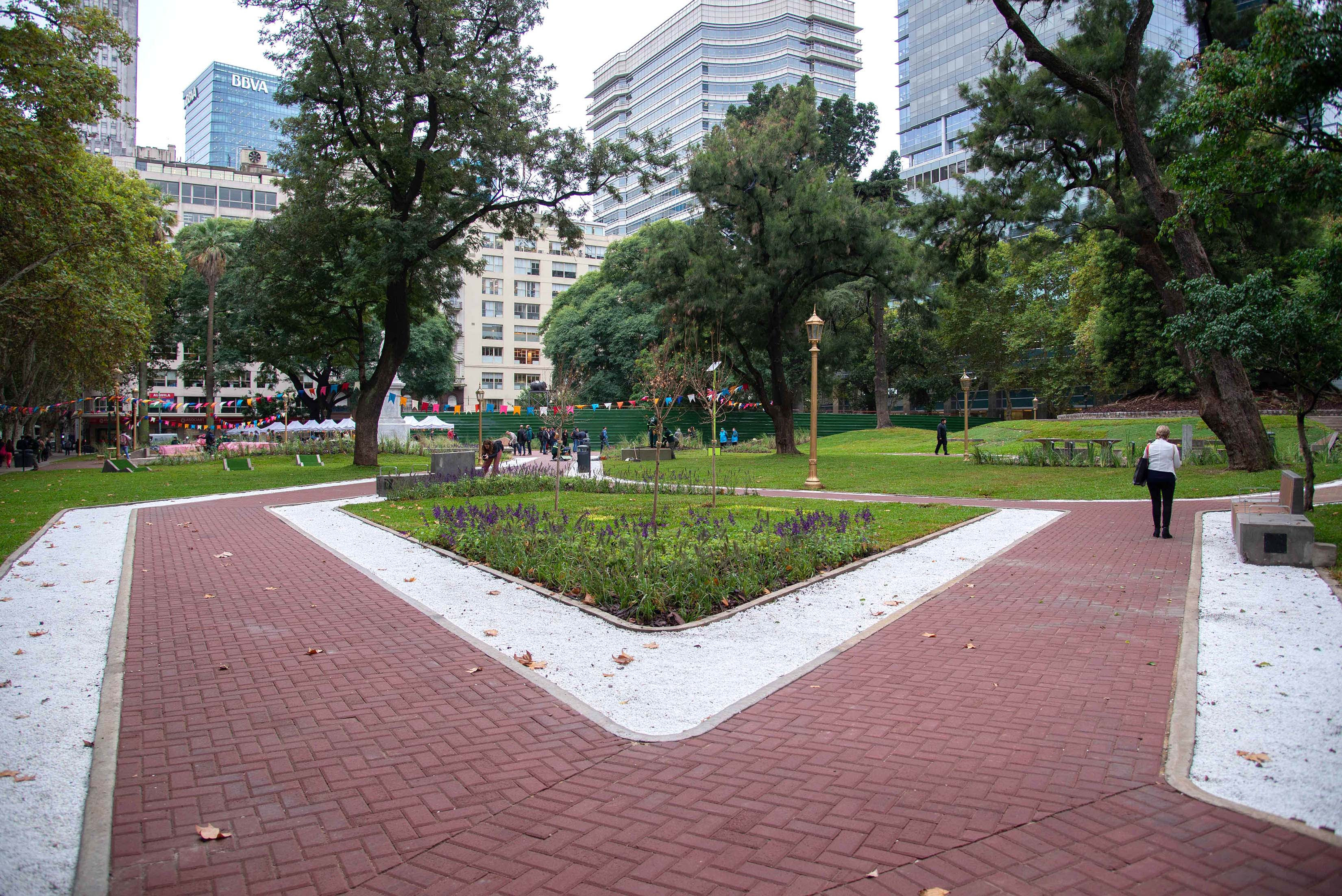 Plaza-1