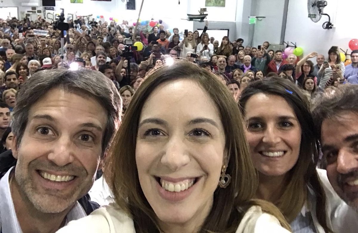 La Gobernadora Vidal junto a los Vecinos Bonaerenses.