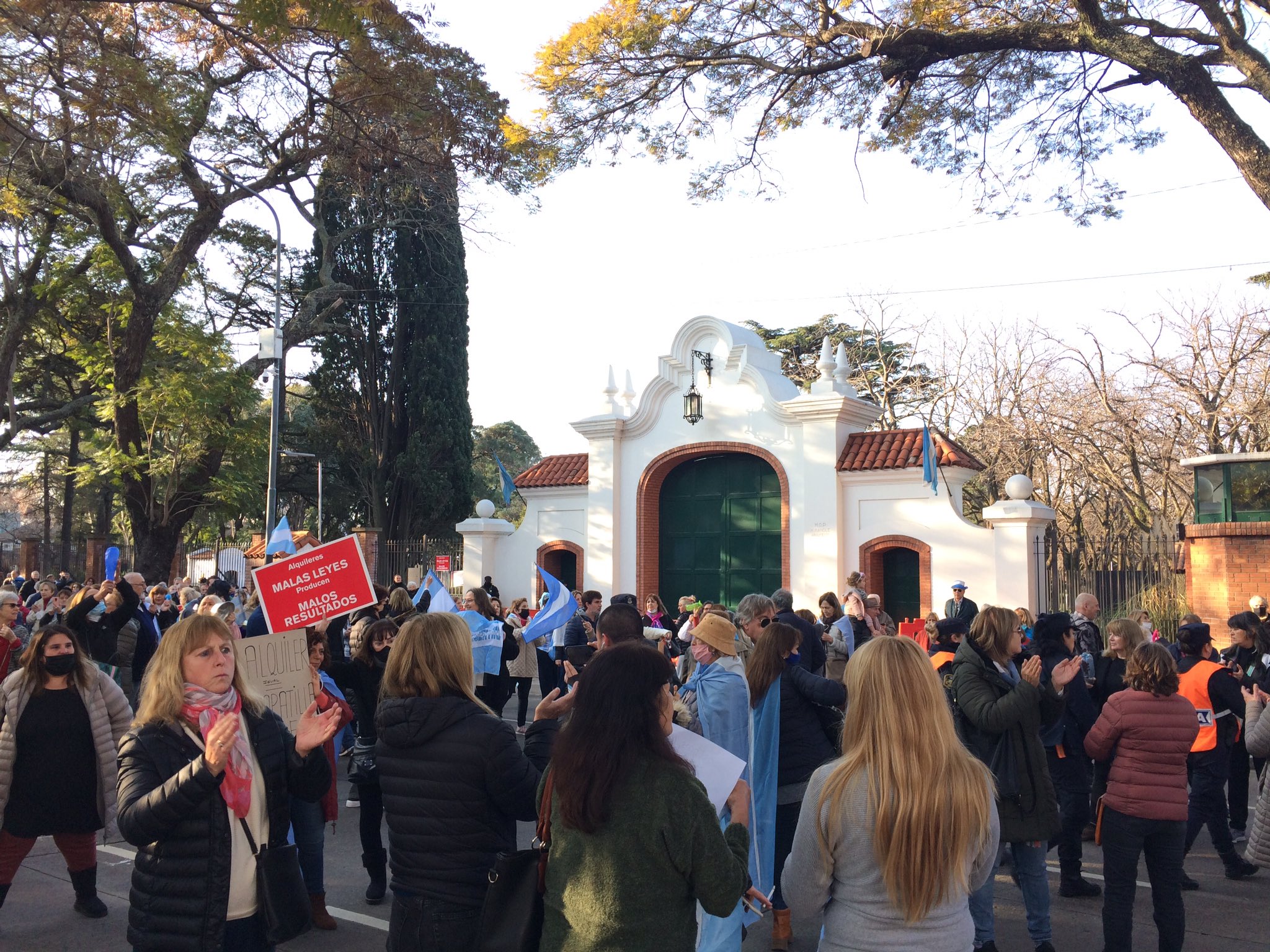 Multitudinaria marcha en contra del Gobierno (11)