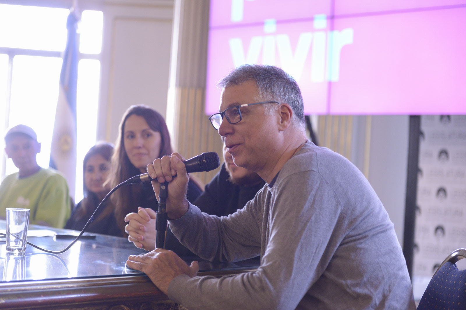 La Legislatura de la Ciudad de Buenos Aires entregó el diploma que expresa la declaración de Interés Ambiental y Educativo al “Parque de las y los Recicladores”.