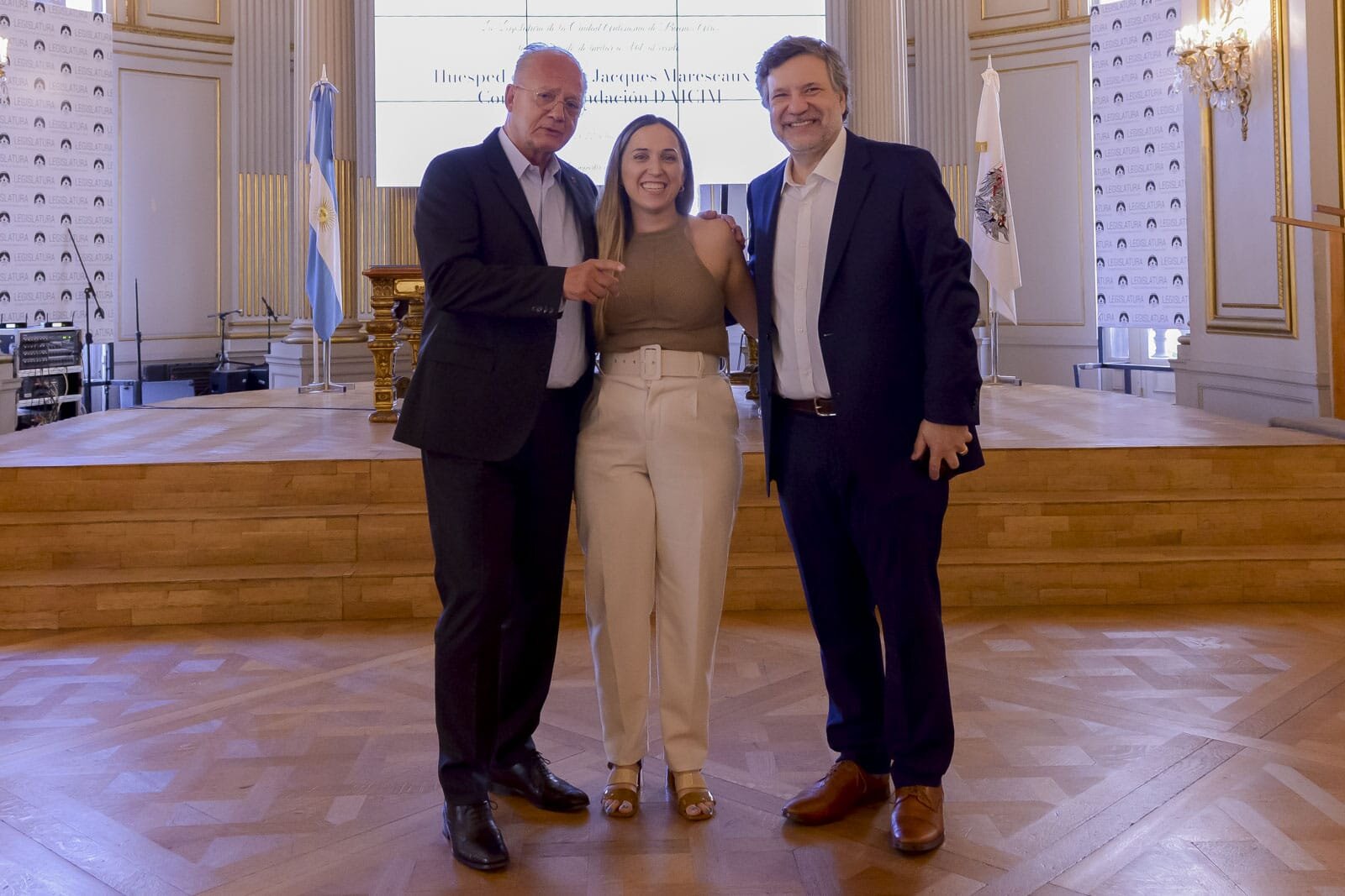 El Parlamento Porteño entregó reconocimientos hacia Jacques Marescaux y al Congreso Internacional de la Fundación DAICIM.